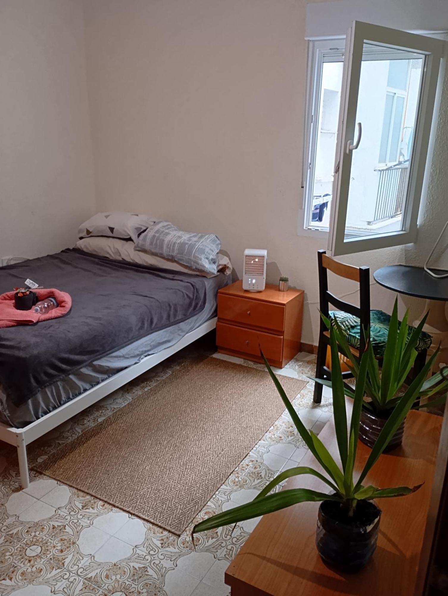 Grosses Modernes Zimmer "Silber" Fuer 2 Personen Und Katzenliebhaber Valencia Exterior foto